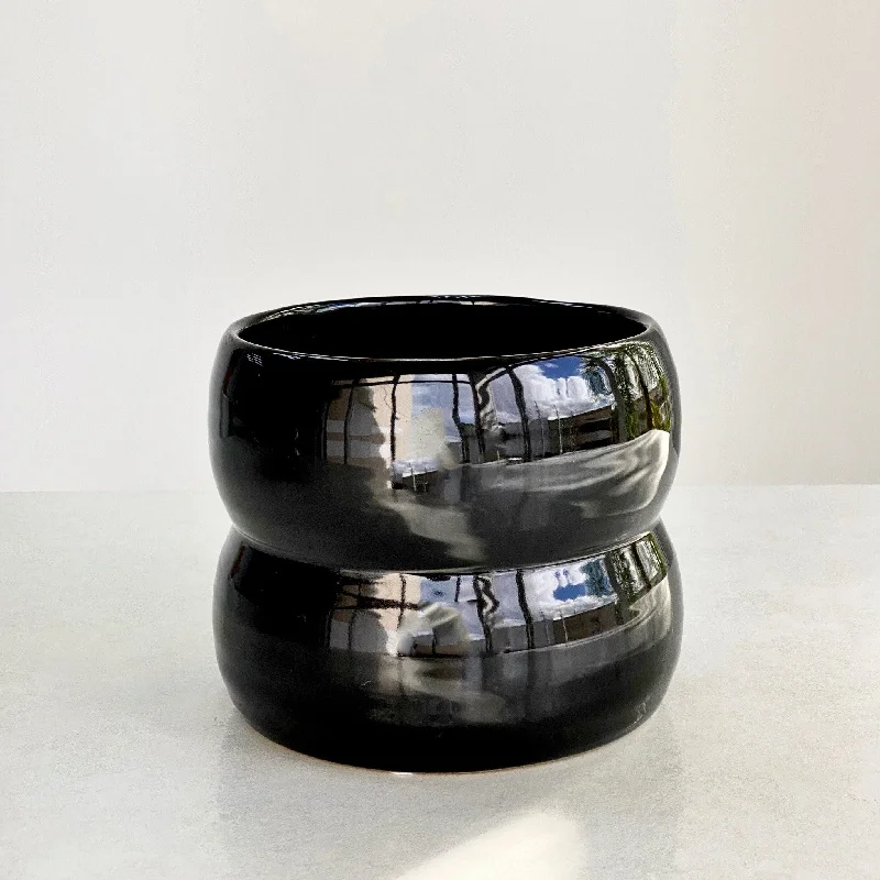 Handmade glass flower vase for art-Ceramic Black Ribbed Vase