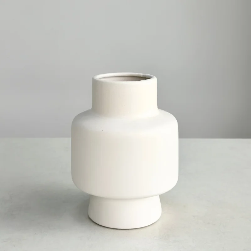 Geometric ceramic abstract vase for modern-Pipe Vase