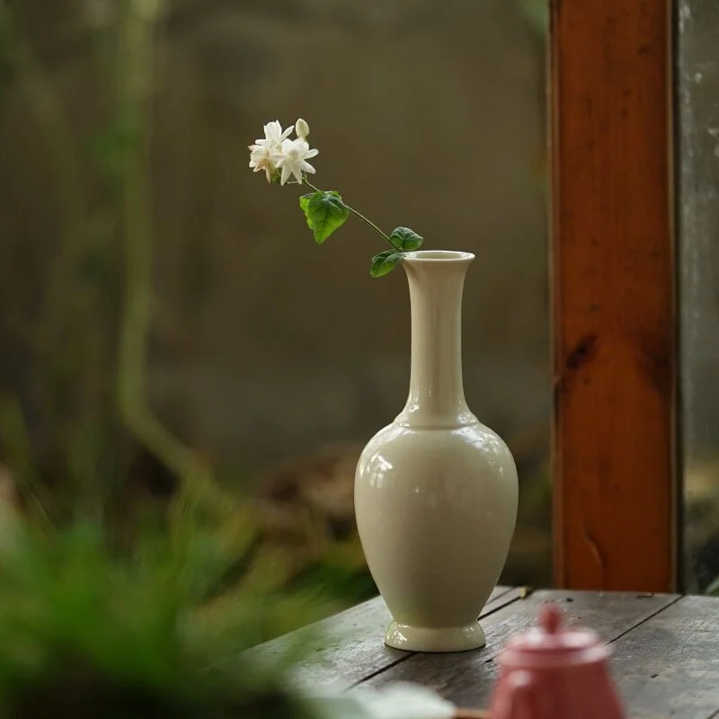 Vintage glass tall vase for nostalgia-Gohobi Handmade Classic Beige Ceramic Vase